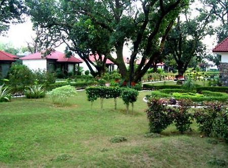 Отель Corbett Leela Vilas Corbett National Park Экстерьер фото