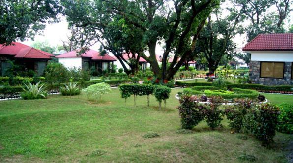 Отель Corbett Leela Vilas Corbett National Park Экстерьер фото