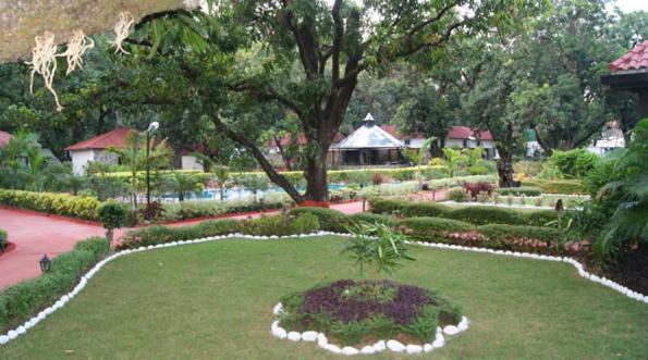 Отель Corbett Leela Vilas Corbett National Park Экстерьер фото