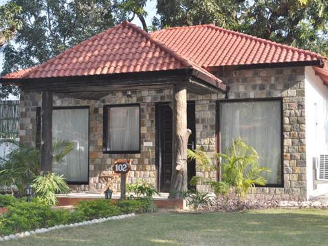 Отель Corbett Leela Vilas Corbett National Park Экстерьер фото
